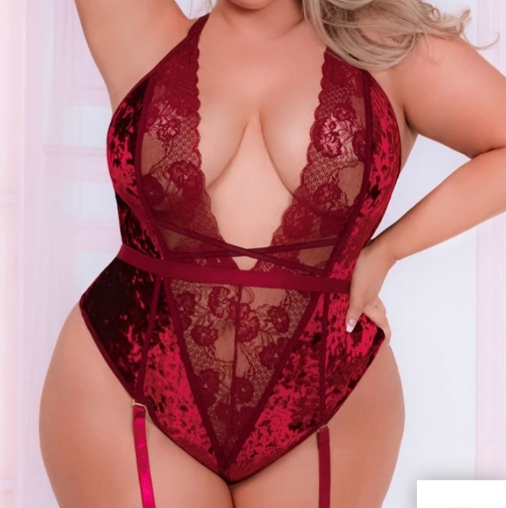 Blossom Crushed Velvet teddy